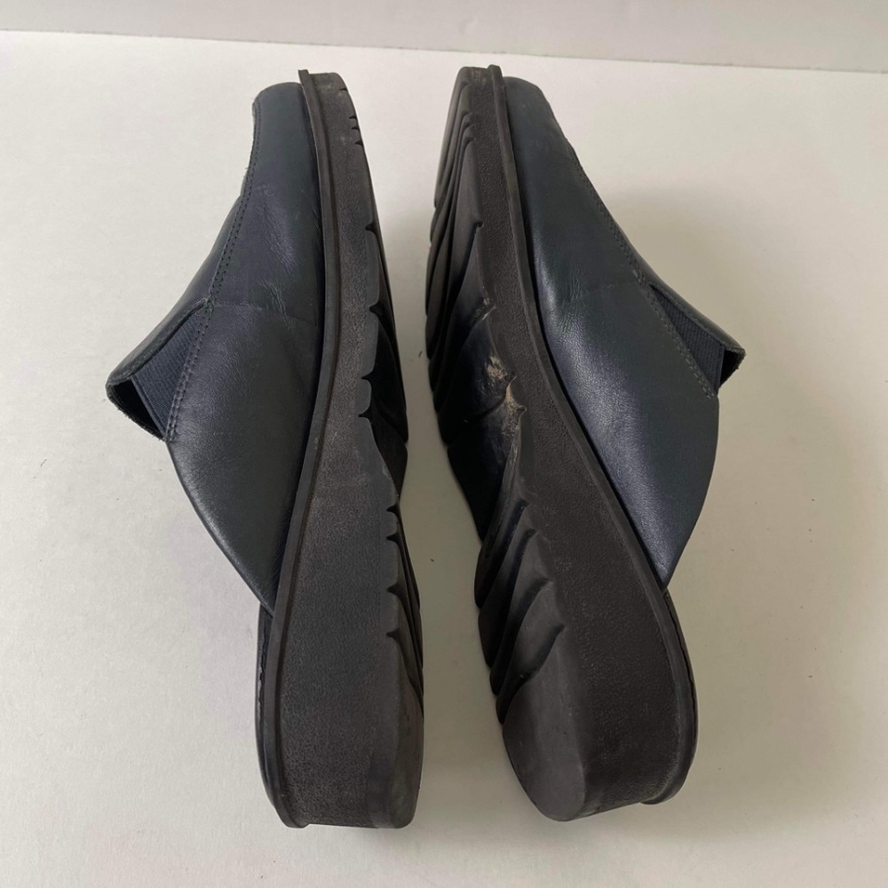 Bare Traps Navy Slip-on Leather Loafers, Women’s Size 8.5 - Picture 5 of 9